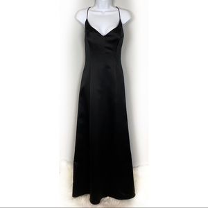 Zola Evening Formal Gown Black Dress Spaghetti Straps Plus Size 14